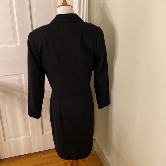 Black Wool 2 pc Dress and jacket Suit. Size small - Picture 3 of 6